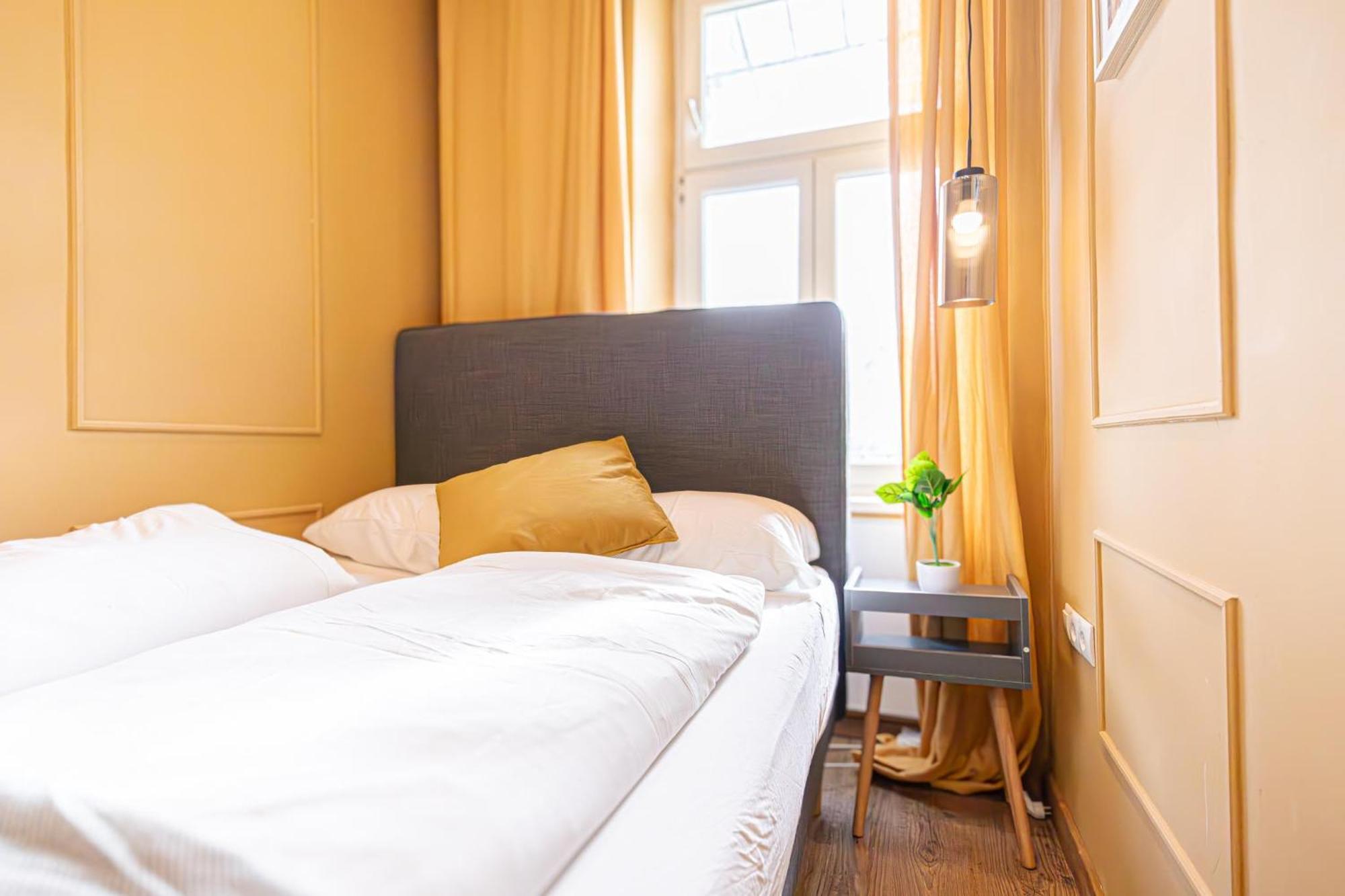 4br Shared Apt, Centrally Located In Apartamento Viena